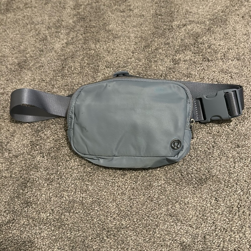 Lululemon Everywhere Belt Bag 1L Oasis Blue